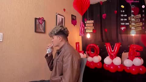      online show from 14, 2, 2025