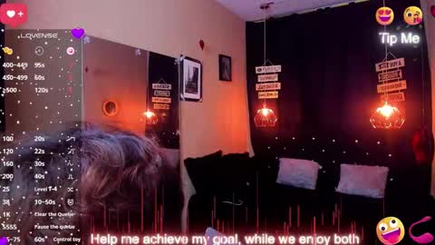      online show from 18, 9, 2025