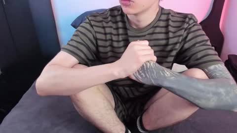 Snapshot of andy_bankai chatting on 5, 12, 2025 twx Andy twink3 online show from 5, 12, 2025