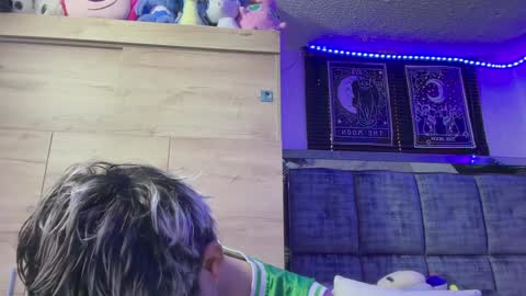 Andy online show from 4, 12, 2024