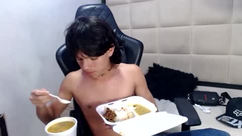 Snapshot of andy_dan1 chatting on 15, 1, 2025 andy_dan1 online show from 15, 1, 2025