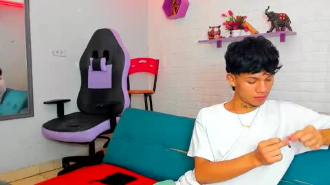 Snapshot of andy_dan1 chatting on 12, 10, 2025 andy_dan1 online show from 12, 10, 2025