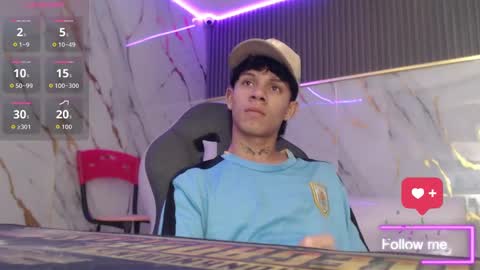 Snapshot of andy_dan1 chatting on 27, 10, 2025 andy_dan1 online show from 27, 10, 2025