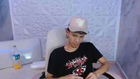 andy_dan1 online show from 22, 4, 2026