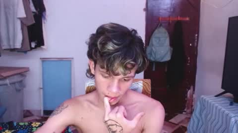 Snapshot of andy_dan1 chatting on 22, 5, 2026 andy_dan1 online show from 22, 5, 2026