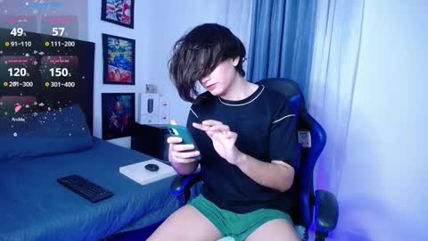 Snapshot of andyboy_19 chatting on 1, 10, 2025 andy online show from 1, 10, 2025