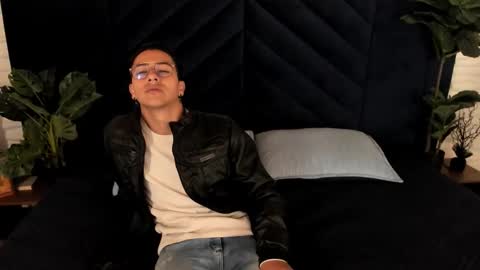 Andy Joy  online show from 8, 10, 2025