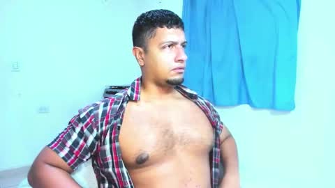 Snapshot of andylemonda chatting on 9, 11, 2025 andylemonda online show from 9, 11, 2025