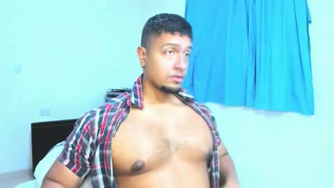 Snapshot of andylemonda chatting on 27, 11, 2025 andylemonda online show from 27, 11, 2025