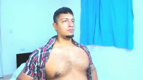 Snapshot of andylemonda chatting on 5, 12, 2025 andylemonda online show from 5, 12, 2025