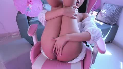          online show from 20, 2, 2025