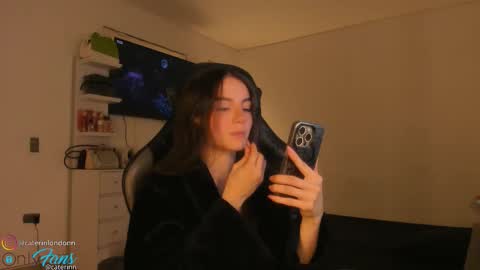 Snapshot of anelisse_ chatting on 17, 10, 2025 online show from 17, 10, 2025