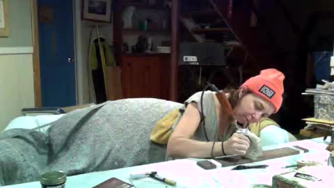 Snapshot of aneoakley chatting on 12, 11, 2025 aneoakley online show from 12, 11, 2025