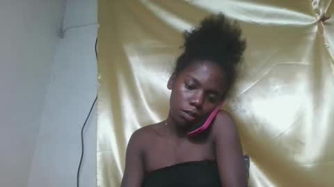 angeeliine online show from 26, 4, 2026