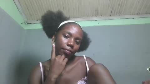 Snapshot of angeeliine chatting on 4, 5, 2026 angeeliine online show from 4, 5, 2026