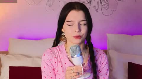  Rose  18  New here  online show from 28, 4, 2026