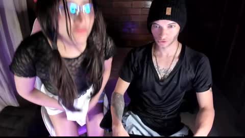 Angel y Yessi online show from 18, 1, 2025