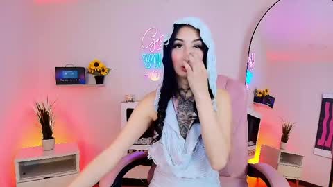 Angel Cooper online show from 21, 5, 2026