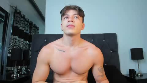 Angel Cuervo online show from 22, 4, 2026