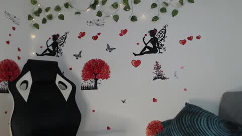 Angel Curl online show from 14, 1, 2025