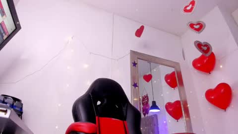 angel hardy online show from 22, 4, 2026