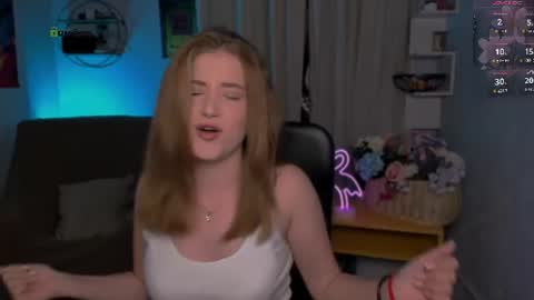 Snapshot of angel_hip chatting on 28, 7, 2026 angel_hip online show from 28, 7, 2026