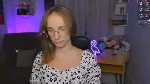 Snapshot of angel_hip chatting on 4, 8, 2026 angel_hip online show from 4, 8, 2026