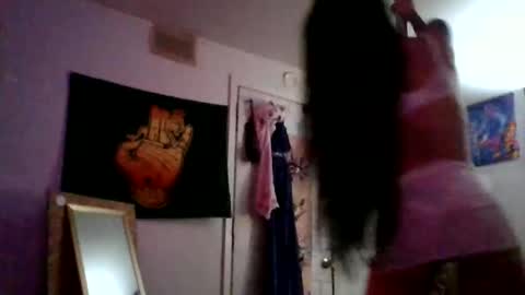 angel holyday online show from 2, 12, 2024