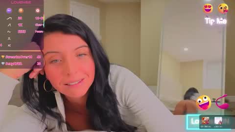 Snapshot of angel_ique chatting on 7, 3, 2026 angel_ique online show from 7, 3, 2026