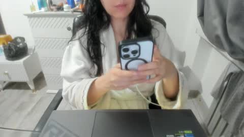 angel_lee__ online show from 7, 1, 2025