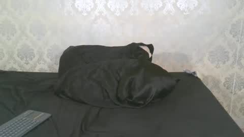 Angel Lein online show from 4, 2, 2025