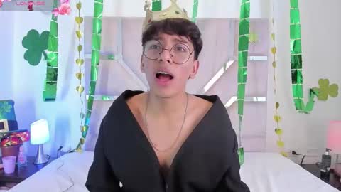 Snapshot of angel_luxx chatting on 4, 3, 2026 Angel online show from 4, 3, 2026