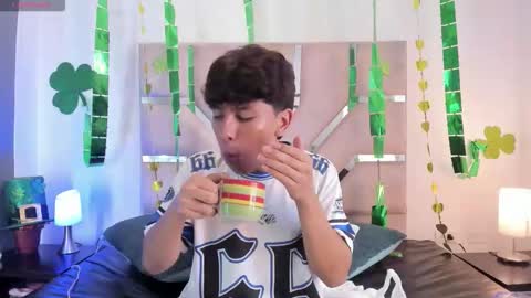 Snapshot of angel_luxx chatting on 6, 3, 2026 Angel online show from 6, 3, 2026