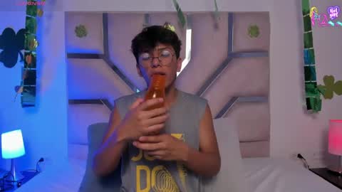 Snapshot of angel_luxx chatting on 20, 3, 2026 Angel online show from 20, 3, 2026