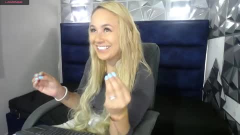 Angel online show from 16, 4, 2026