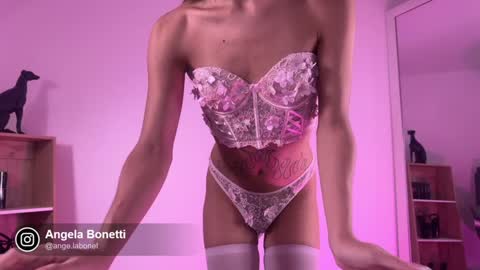 Snapshot of angela_bonetti chatting on 17, 1, 2025 Angela Bonetti online show from 17, 1, 2025