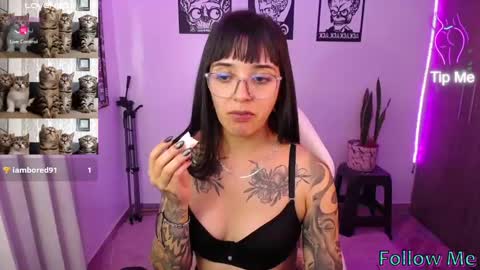 Angela online show from 25, 2, 2025