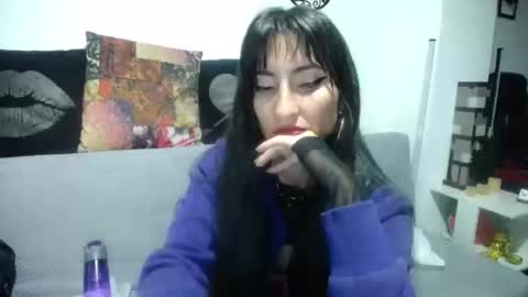  Angela  online show from 6, 3, 2025