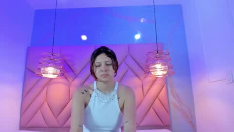 Snapshot of angelaa_cute chatting on 11, 3, 2025 ANGELA online show from 11, 3, 2025