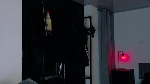 Angela help me reach 100 thumbs up online show from 25, 4, 2026