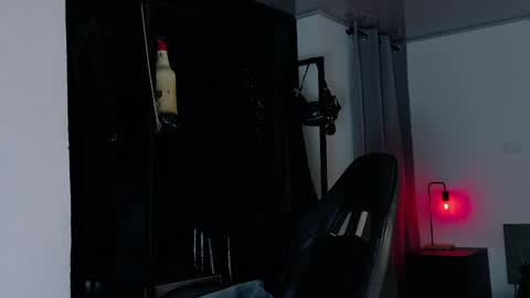 Angela help me reach 100 thumbs up online show from 27, 4, 2026