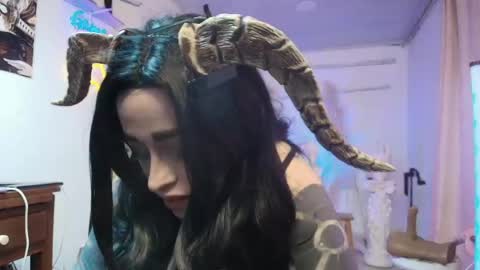 Snapshot of angelacianuro_2 chatting on 19, 4, 2026 Angela Cianuro online show from 19, 4, 2026