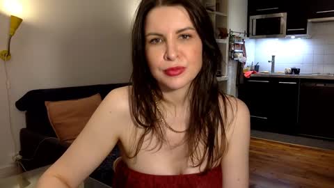 Angela online show from 31, 12, 2024