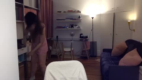 Angela online show from 23, 1, 2025