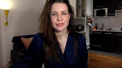 Angela online show from 17, 2, 2025