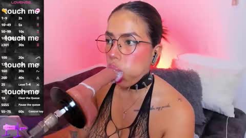 Angela Ricci online show from 19, 12, 2025