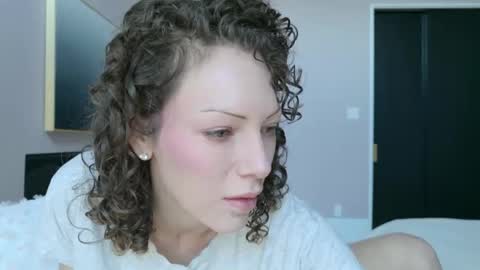 angelbabyphoebe online show from 24, 4, 2026