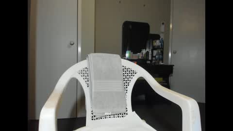 Snapshot of angelchezcka chatting on 4, 11, 2025 cheche online show from 4, 11, 2025