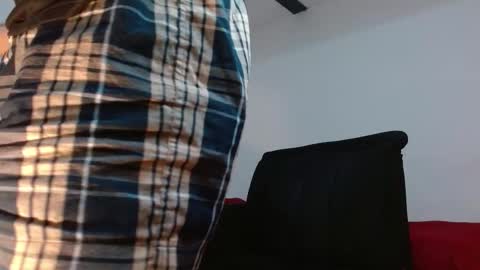 Snapshot of angelhil chatting on 25, 10, 2025 Angel of littlebandido online show from 25, 10, 2025