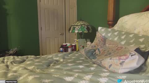 Snapshot of angelhoney1 chatting on 16, 12, 2024 Angel Honey online show from 16, 12, 2024